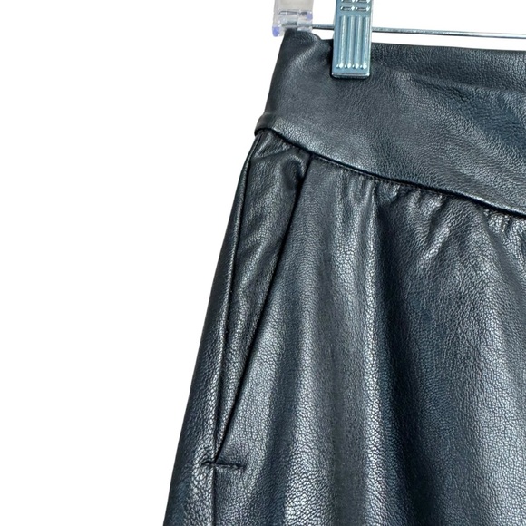 Commando Womens Black Faux Leather Jogger Pants S Small Stretch Pockets $158 L27 - Picture 4 of 11